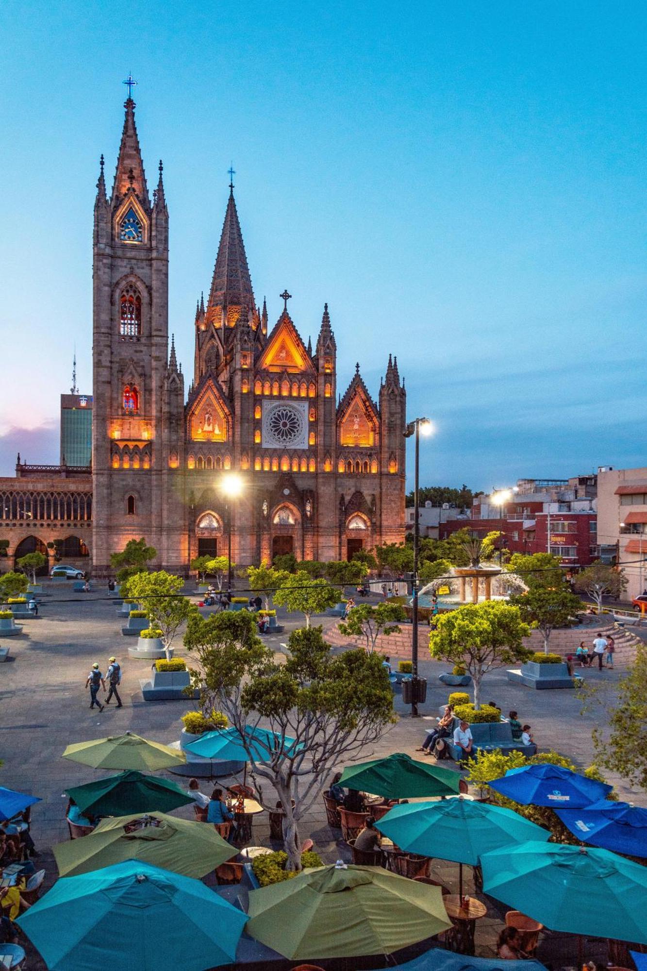 Depa Familiar Centrico Gdl Con Estacionamiento Daire Guadalajara Dış mekan fotoğraf
