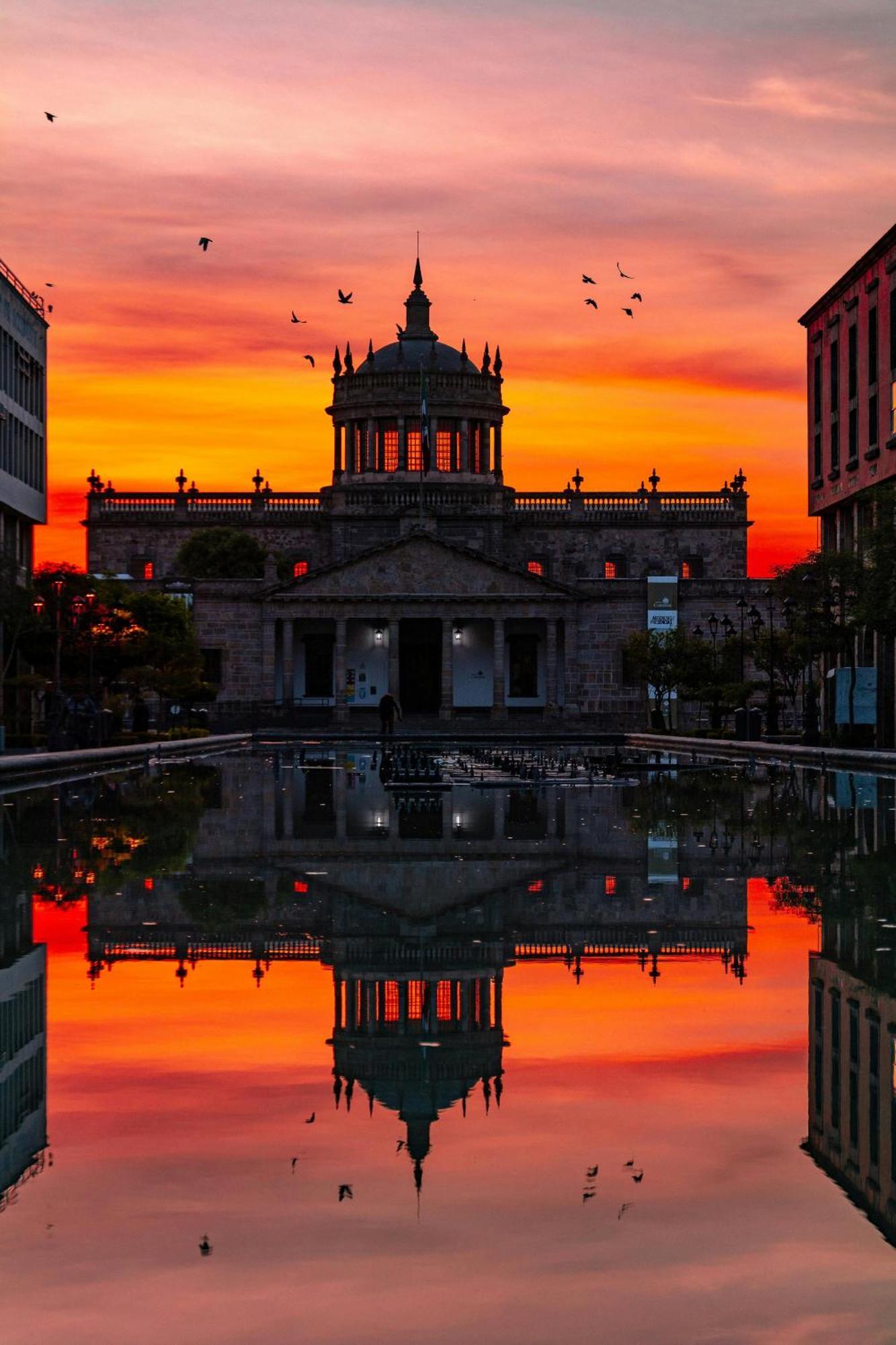 Depa Familiar Centrico Gdl Con Estacionamiento Daire Guadalajara Dış mekan fotoğraf
